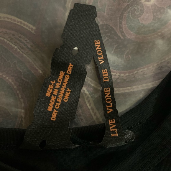 Vlone NYC Statue of Liberty Tee - Picture 3 of 3